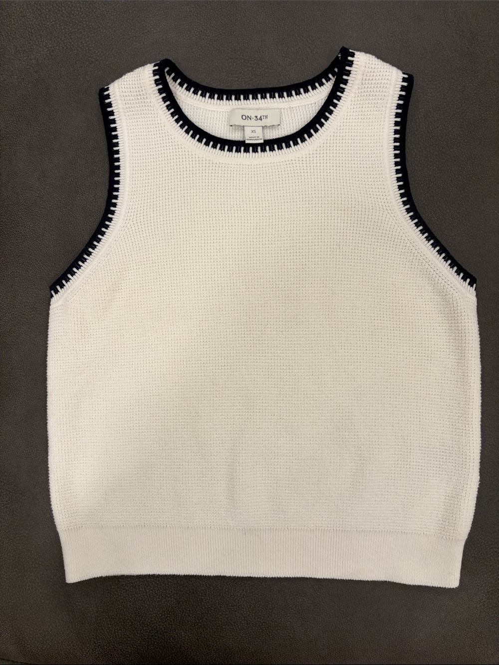 ON-34th White Knit Sleeveless Sweater Vest with navy Trim